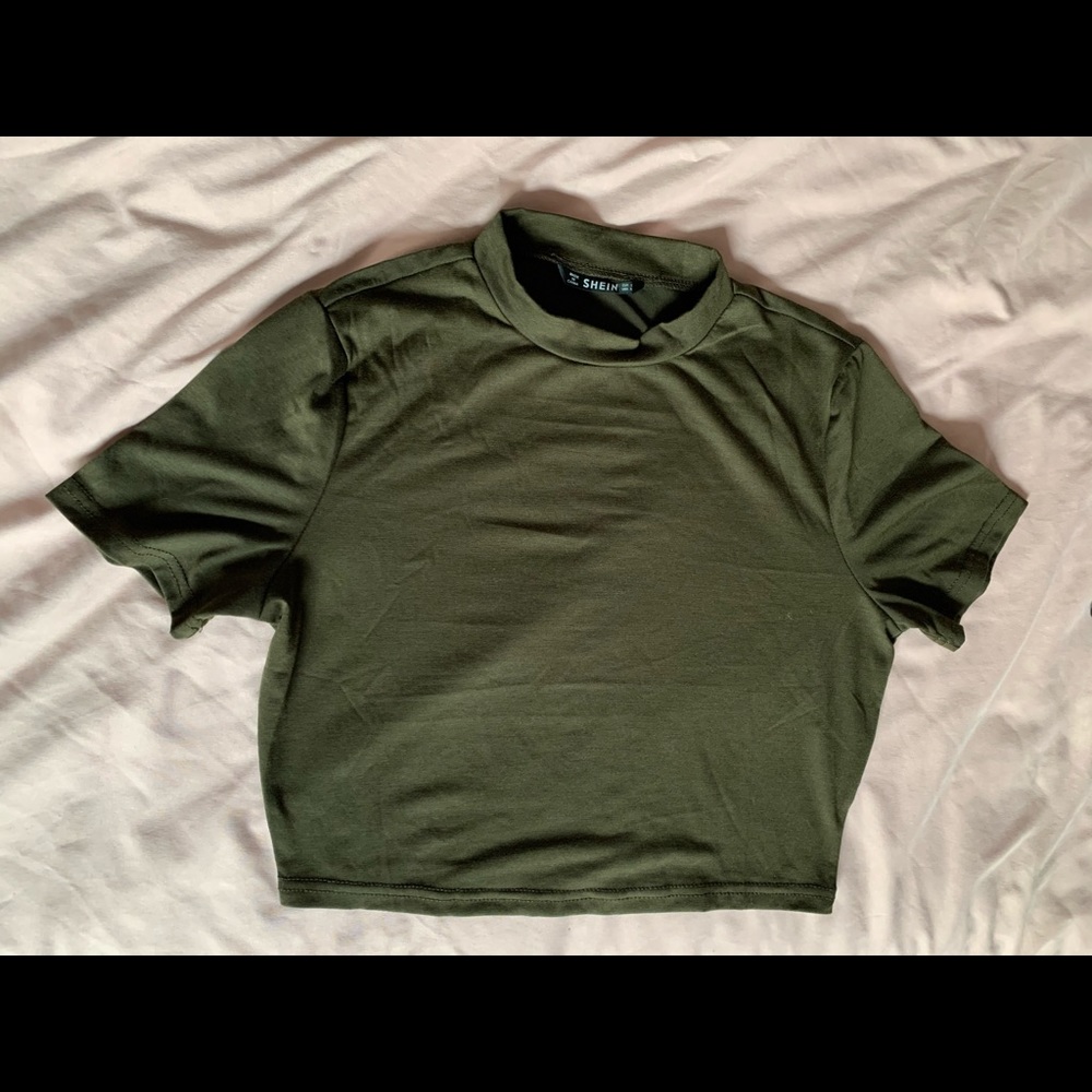 Shein size small green t shirt